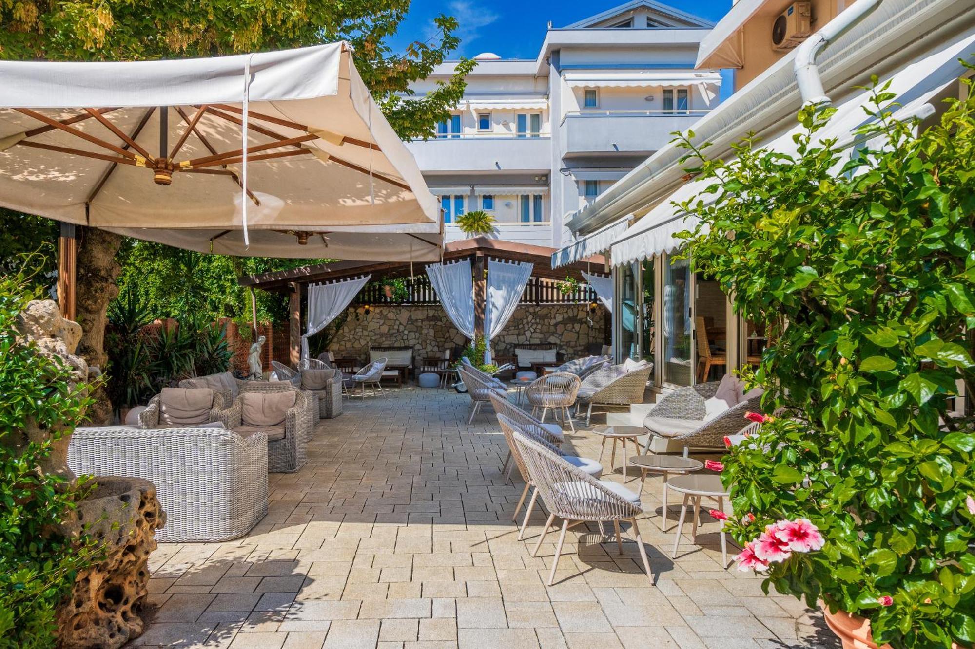 Hotel Euromar Marina di Massa Esterno foto