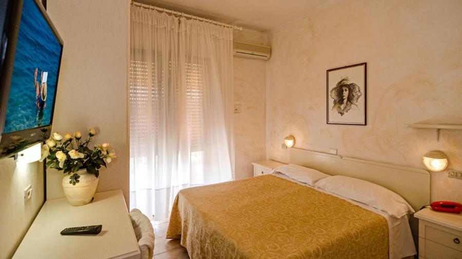 Hotel Euromar Marina di Massa Esterno foto