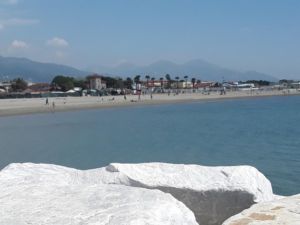 Hotel Euromar Marina di Massa Esterno foto
