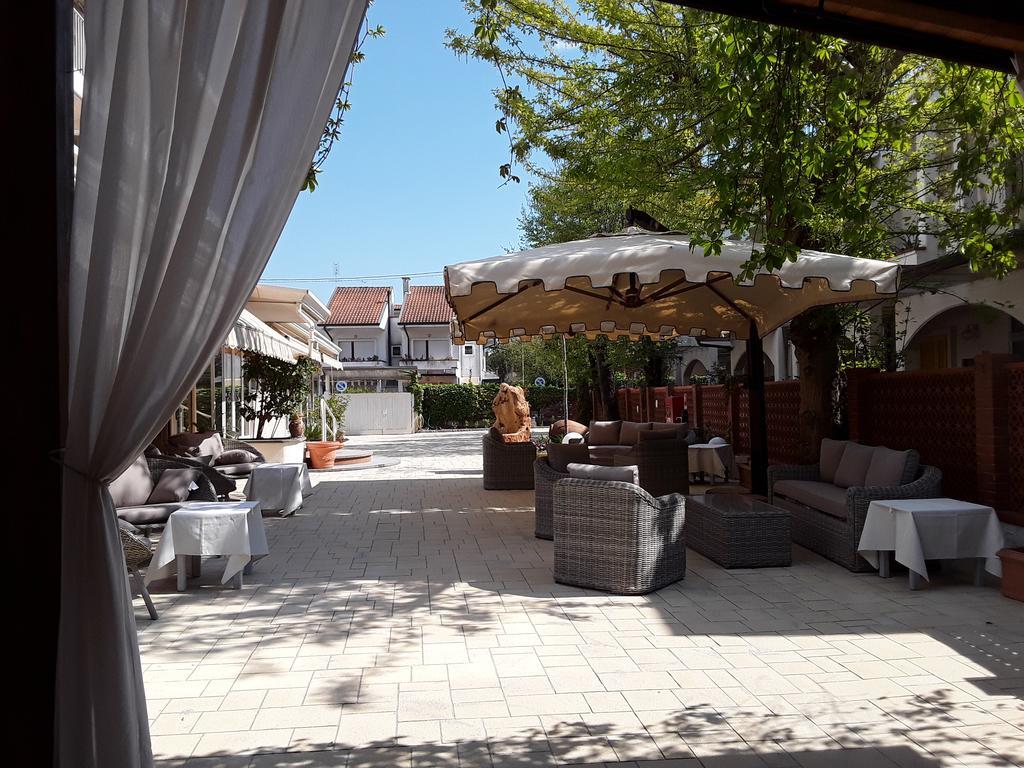 Hotel Euromar Marina di Massa Esterno foto
