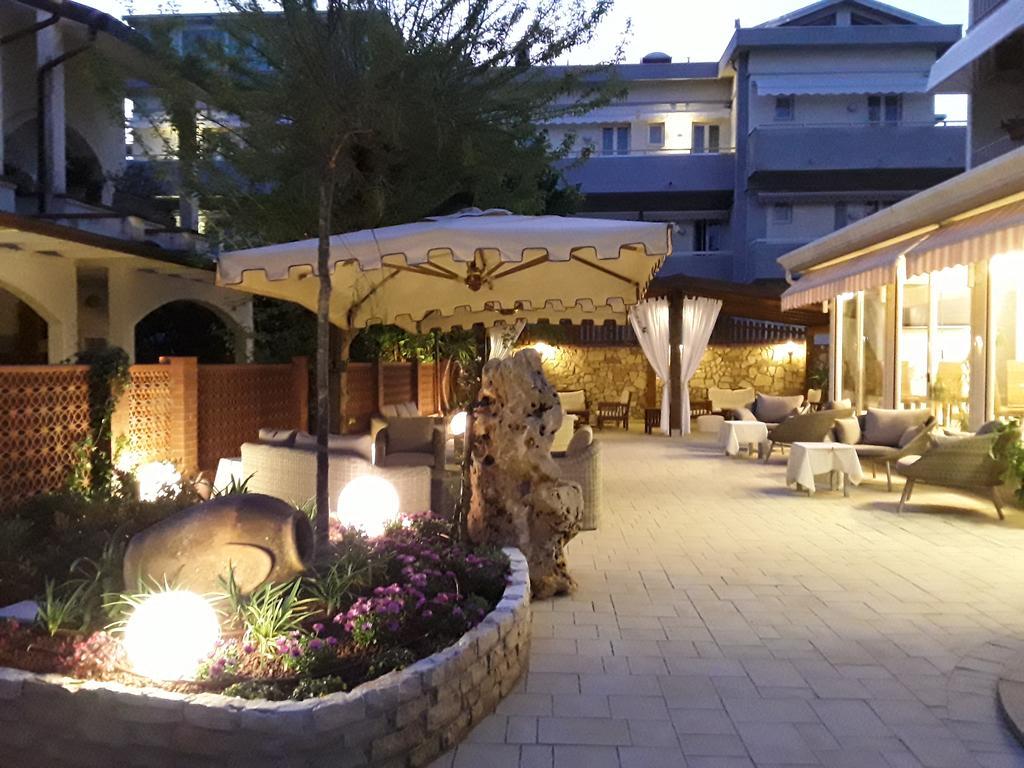 Hotel Euromar Marina di Massa Esterno foto